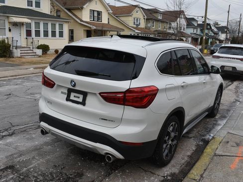 Used 2021 BMW X1 xDrive28i w/ Convenience Package image 6