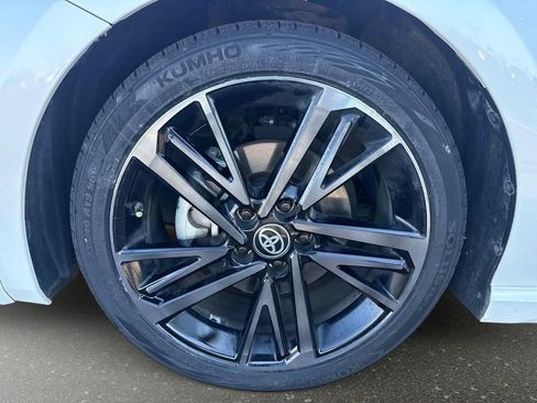 Used 2025 Toyota Camry XSE image 27