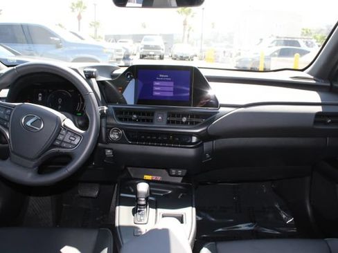 Certified 2025 Lexus UX 300h FWD image 10