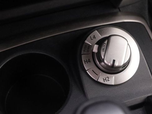 Certified 2024 Toyota 4Runner SR5 AWD/4WD image 19