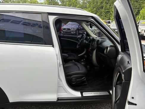 Used 2012 MINI Cooper Countryman FWD image 28