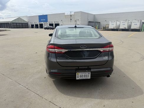 Used 2018 Ford Fusion SE FWD image 5