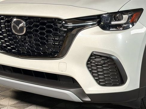 Used 2025 MAZDA CX-70 Plug-In Hybrid w/ Premium Plus image 3