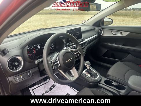 Used 2023 Kia Forte LXS w/ LXS Technology Package image 10