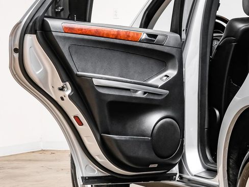 Used 2006 Mercedes-Benz ML 350 4MATIC image 38