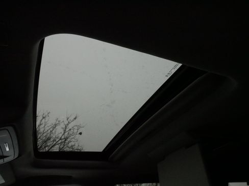 Used 2019 Chevrolet Tahoe LT image 32