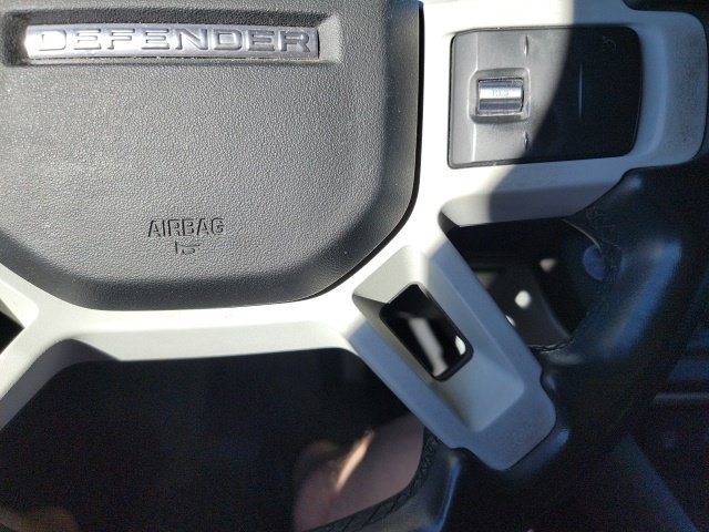 Used 2020 Land Rover Defender 110 SE AWD/4WD image 17