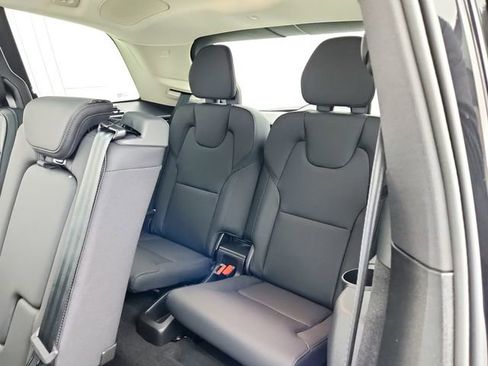 New 2026 Volvo XC90 B6 Plus w/ Protection Package Premier image 29
