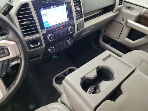 Used 2017 Ford F150 Lariat RWD image 26