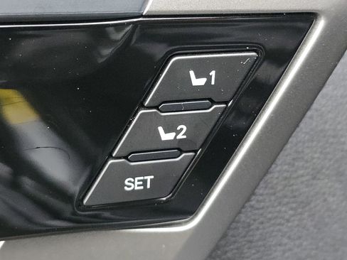 Certified 2025 Toyota Tundra Limited image 14