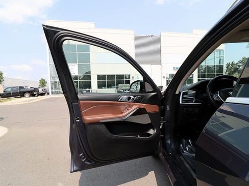 Used 2020 BMW X7 xDrive40i w/ Premium Package image 39