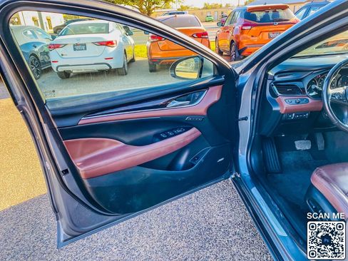 Used 2019 Buick LaCrosse Avenir w/ Driver Confidence Package II image 17