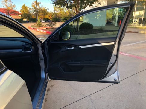 Used 2017 Honda Civic EX-T image 12