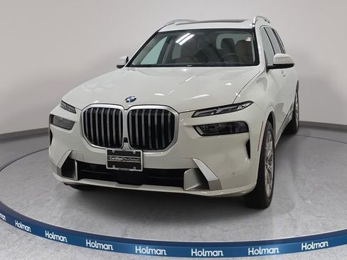 Certified 2025 BMW X7 xDrive40i AWD/4WD image 2