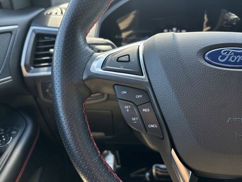 Used 2022 Ford Edge ST-Line AWD/4WD image 12