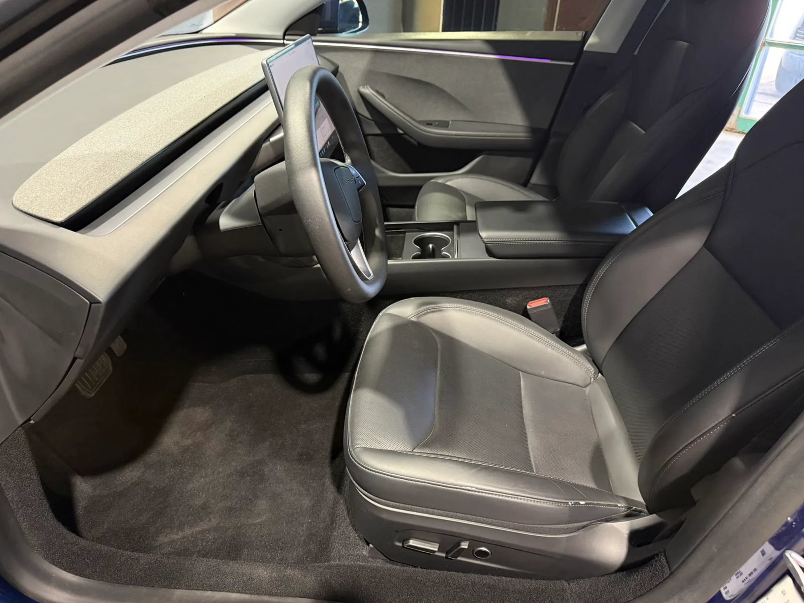 Used 2025 Tesla Model 3 RWD image 13