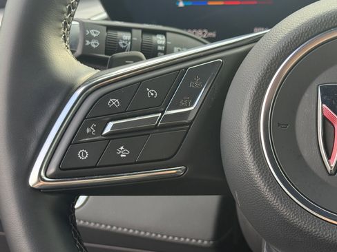 Used 2025 Buick Enclave Preferred image 14