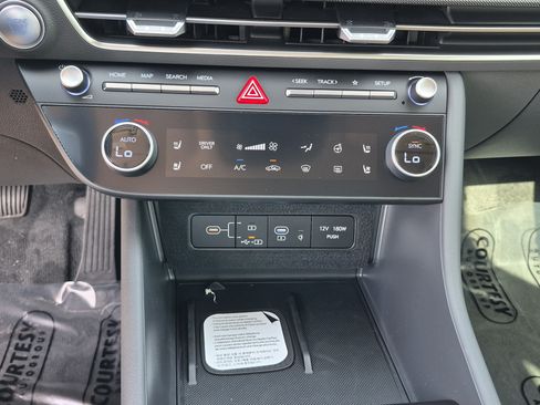 New 2026 Hyundai Sonata Limited FWD image 24