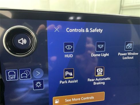 New 2026 Chevrolet Equinox EV LT image 33