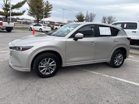 Used 2025 MAZDA CX-5 AWD 2.5 S w/ Preferred Package image 11
