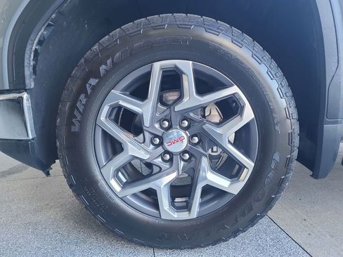 Certified 2023 GMC Sierra 1500 SLT w/ SLT Premium Package AWD/4WD image 34