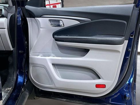 Used 2019 Honda Ridgeline RTL image 26