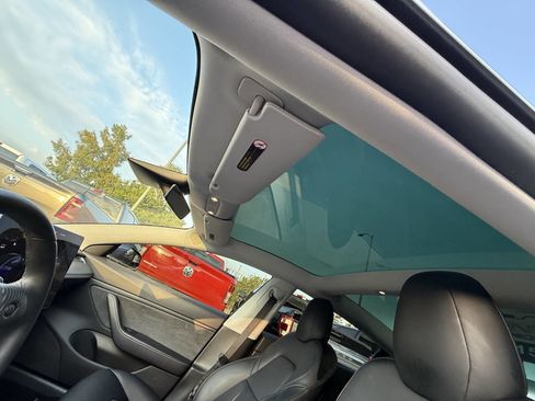 Used 2019 Tesla Model 3 Long Range AWD/4WD image 28