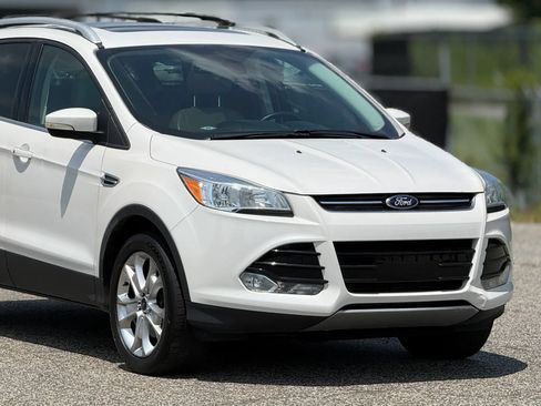 Used 2016 Ford Escape Titanium AWD/4WD image 15