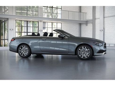Used 2023 Mercedes-Benz E 450 4MATIC Cabriolet image 15