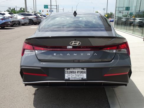 New 2026 Hyundai Elantra Sport FWD image 4