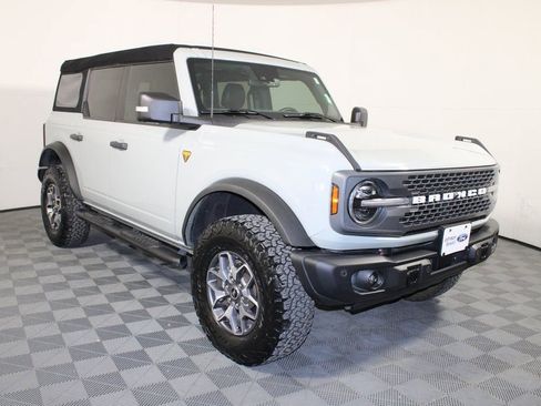 Certified 2023 Ford Bronco Badlands image 1