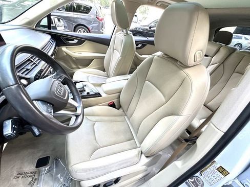 Used 2018 Audi Q7 3.0T Prestige image 12