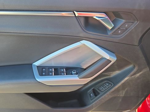 Used 2022 Audi Q3 2.0T Premium w/ Convenience Package image 18