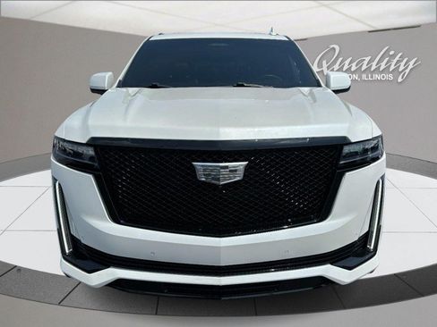 Used 2022 Cadillac Escalade Sport w/ Touring Package AWD/4WD image 10