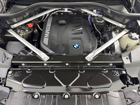 Certified 2024 BMW X5 xDrive40i w/ Premium Package image 12