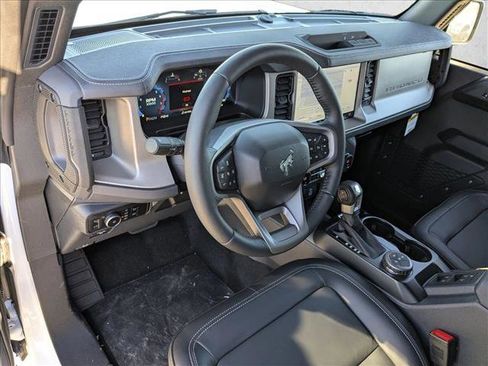 New 2025 Ford Bronco Outer Banks image 3