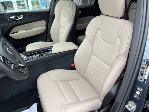 Used 2026 Volvo XC60 B5 Plus w/ Protection Package Premier AWD/4WD image 5