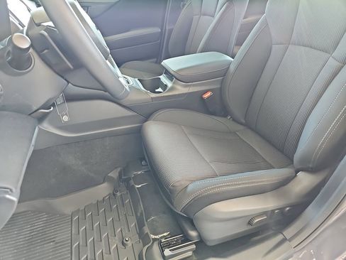New 2025 Subaru Legacy Premium AWD/4WD image 18