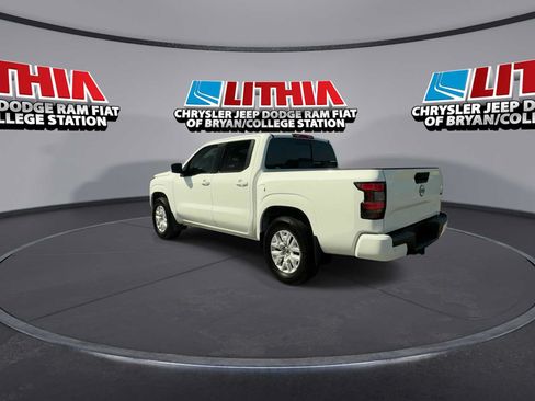 Used 2024 Nissan Frontier SV w/ SV Convenience Package RWD image 6