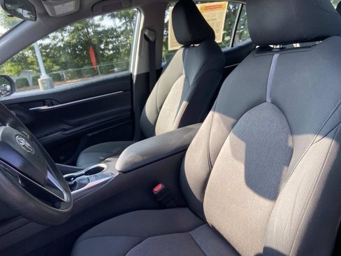 Used 2023 Toyota Camry LE FWD image 17