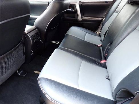 Used 2016 Toyota 4Runner SR5 Premium AWD/4WD image 7