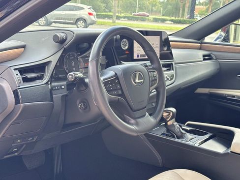 Used 2024 Lexus ES 350 w/ Premium Package FWD image 16