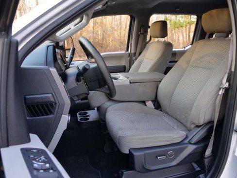 Used 2019 Ford F350 XLT w/ XLT Premium Package image 3