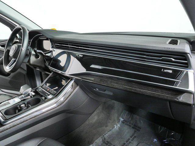 Used 2022 Audi Q7 3.0T Premium w/ Convenience Package AWD/4WD image 25