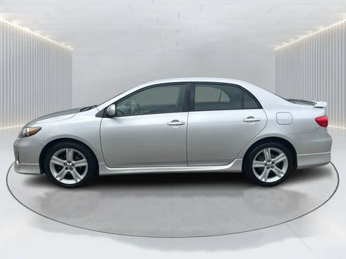 Used 2013 Toyota Corolla S w/ Premium Pkg FWD image 9