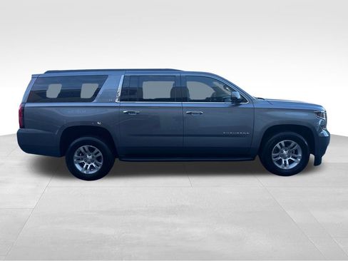 Used 2019 Chevrolet Suburban LT image 6