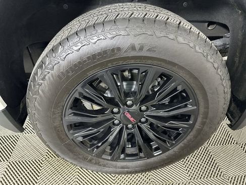 Used 2024 GMC Sierra 1500 Denali Ultimate AWD/4WD image 34