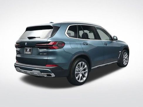 New 2026 BMW X5 sDrive40i w/ Premium Package image 4