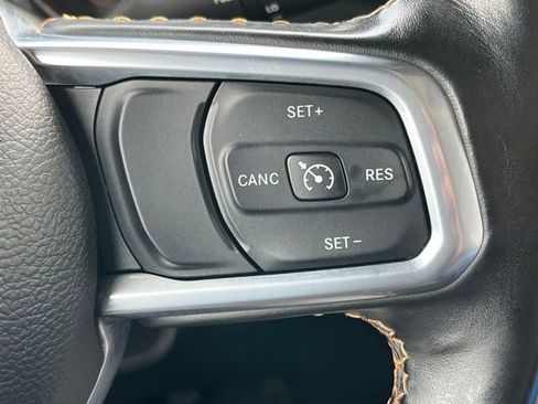 Used 2021 Jeep Gladiator Overland AWD/4WD image 41