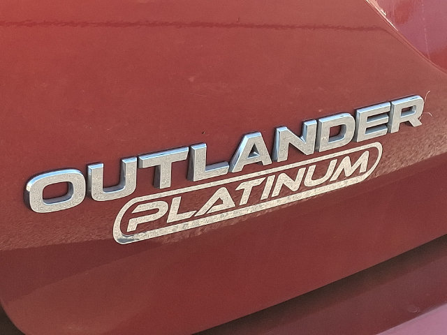 Used 2023 Mitsubishi Outlander SE AWD/4WD image 31